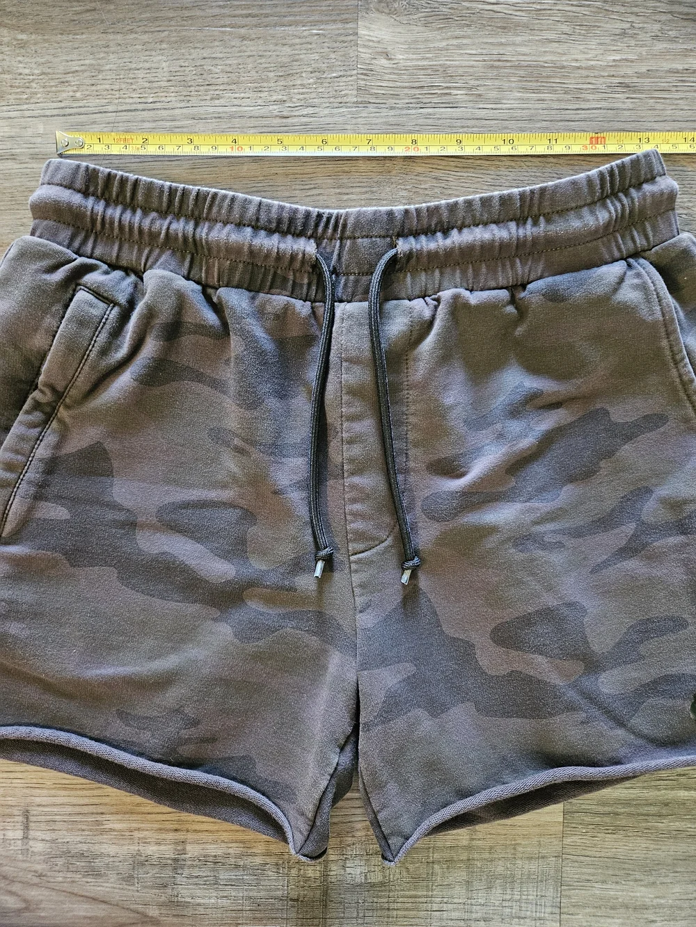 Flexliving Faded Camo Raw Hem Lifting Sweat Shorts